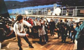 泰坦尼克号画画片段 泰坦尼克号画画片段